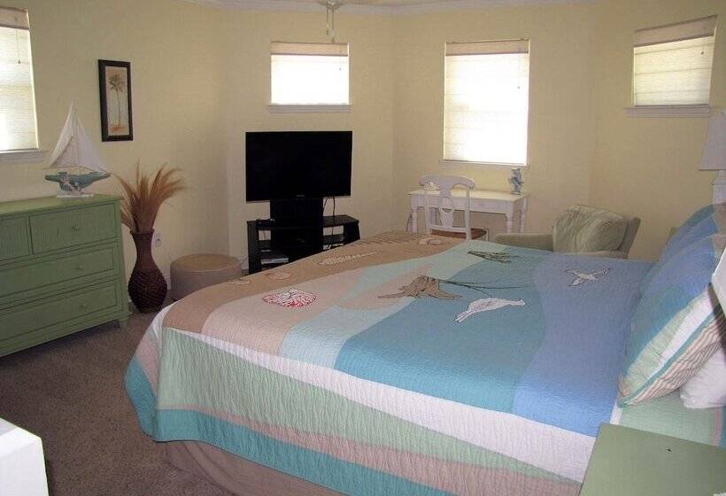 Windancer Cottages By Crystal Waters