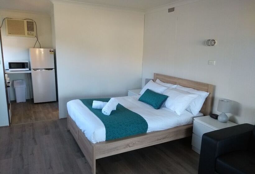 Yarrawonga Riverlands Tourist Park