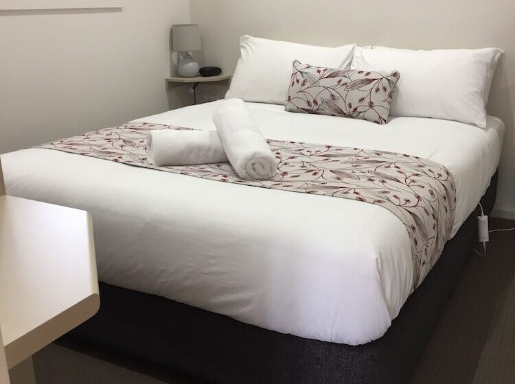 Yarrawonga Riverlands Tourist Park