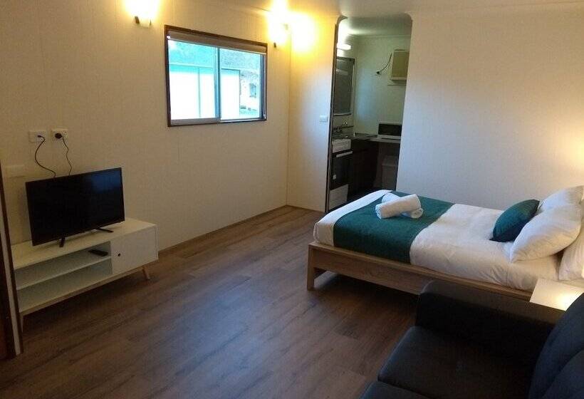 Yarrawonga Riverlands Tourist Park