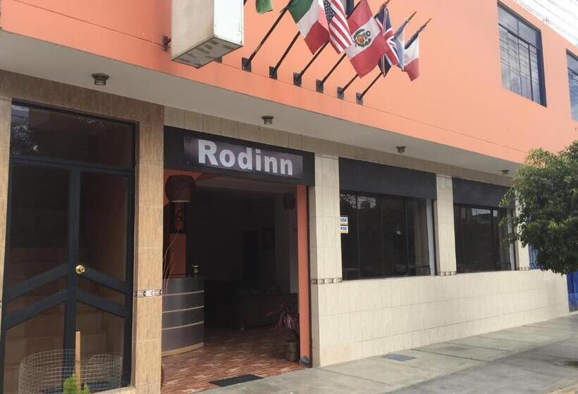 فندق صغير Hostal Rodinn