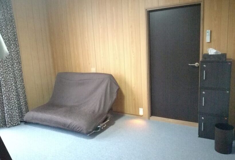 Yagishiri Guesthouse Yasundeke  Hostel