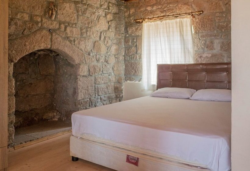 Assos Akropol Pansiyon