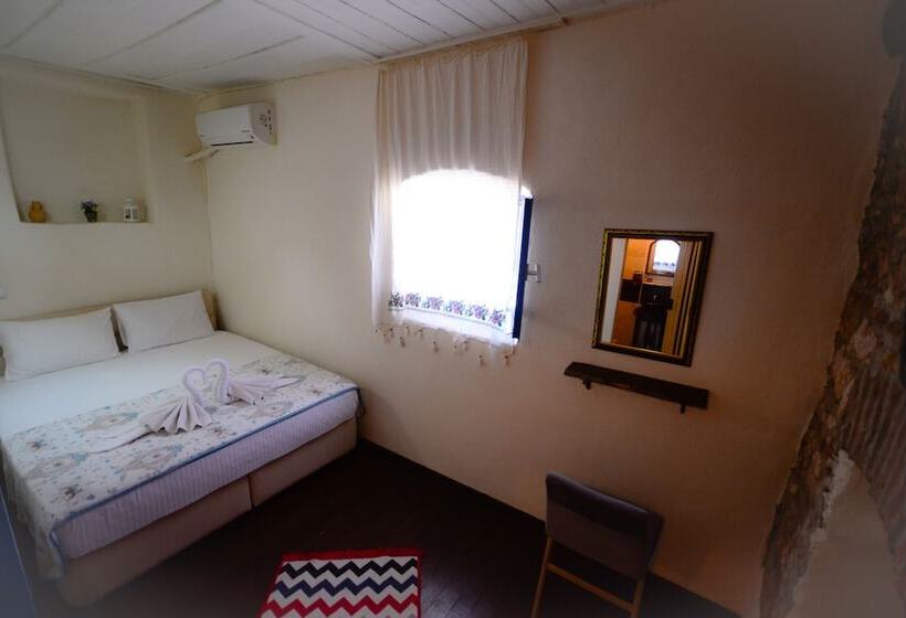 Ayvalik Moda Pansiyon