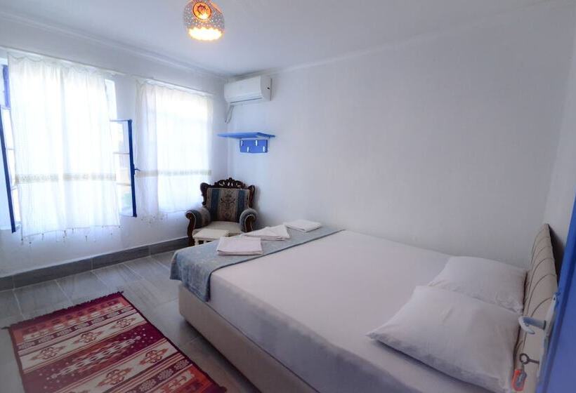 Ayvalik Moda Pansiyon