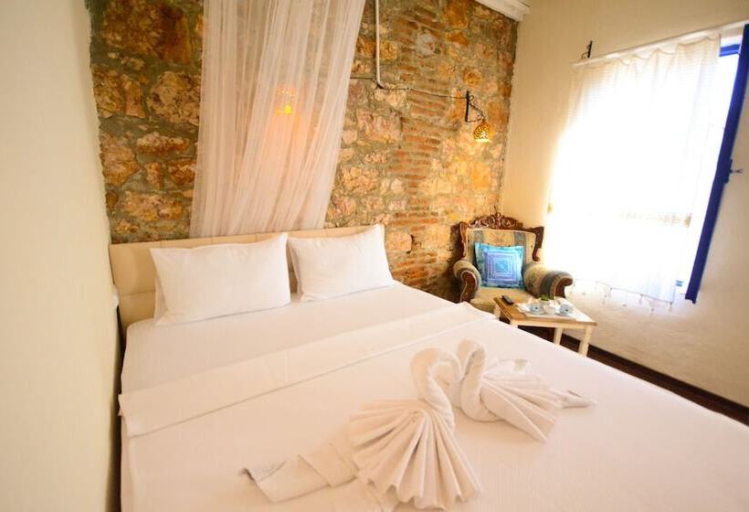 Ayvalik Moda Pansiyon