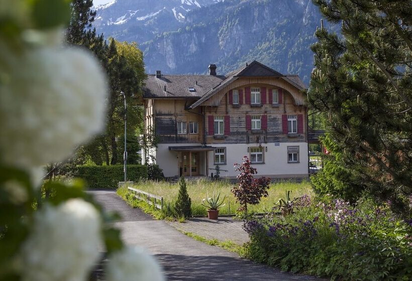 住宿加早餐  Alpenrose Beim Ballenberg