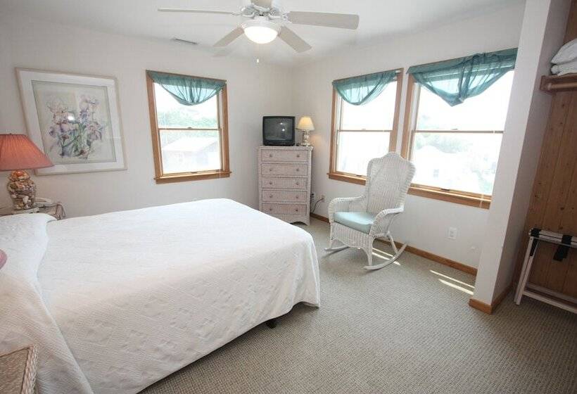 Bed and Breakfast Courtyard Villas On Silver Lake Harbor