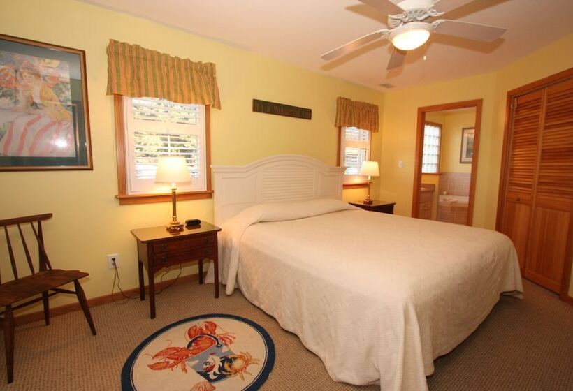 Bed and Breakfast Courtyard Villas On Silver Lake Harbor