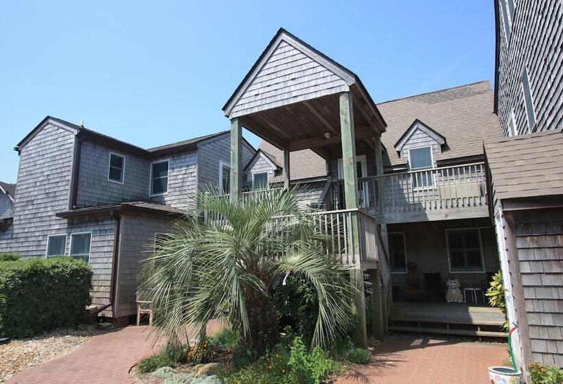 Bed and Breakfast Courtyard Villas On Silver Lake Harbor