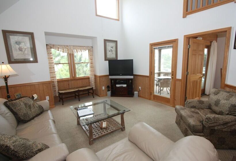 Bed and Breakfast Courtyard Villas On Silver Lake Harbor