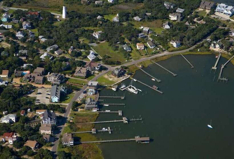 Bed and Breakfast Courtyard Villas On Silver Lake Harbor