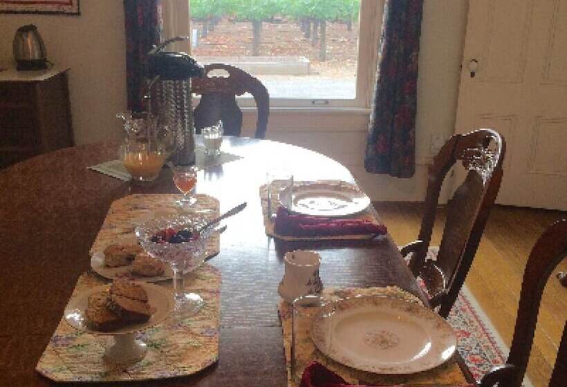 ベッドアンドブレックファースト Inn At Salvestrin