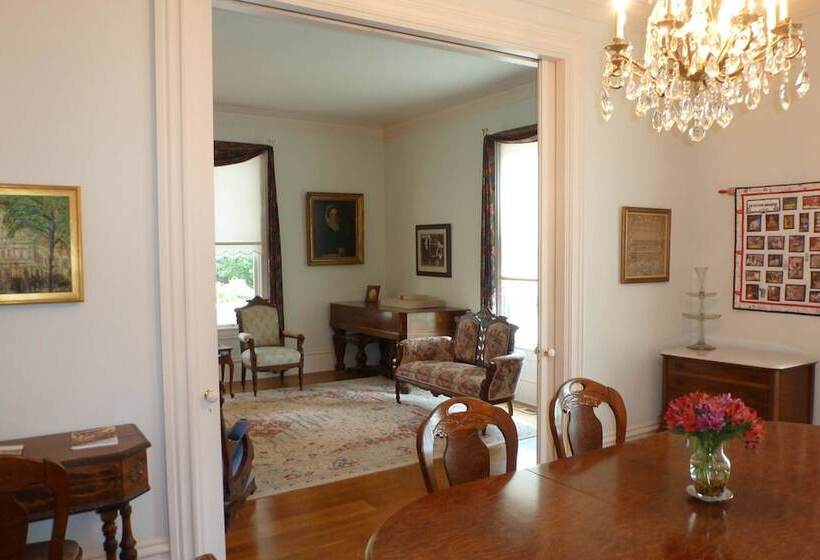 ベッドアンドブレックファースト Inn At Salvestrin