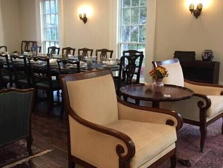 Bed and Breakfast Judson Heath Colonial Inn