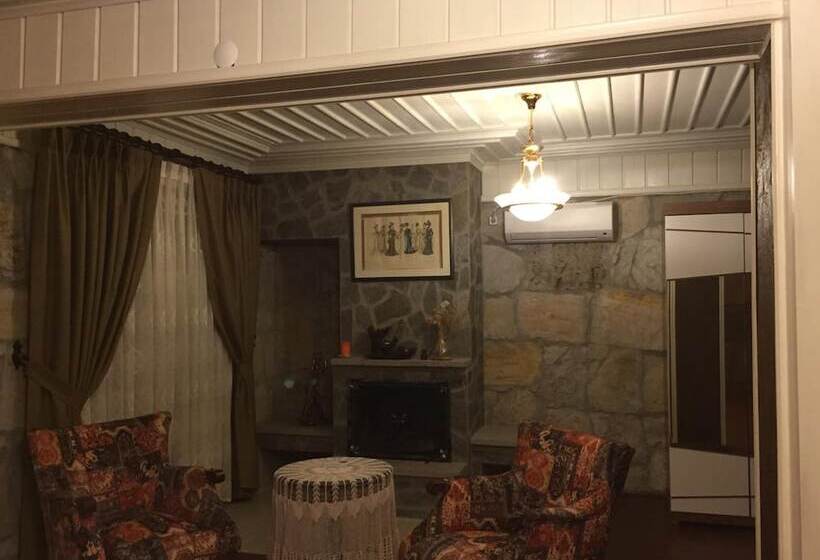 Bed and Breakfast Konak Lapeistra