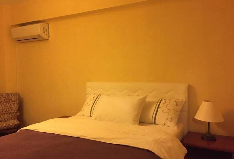 Bed and Breakfast Konak Lapeistra