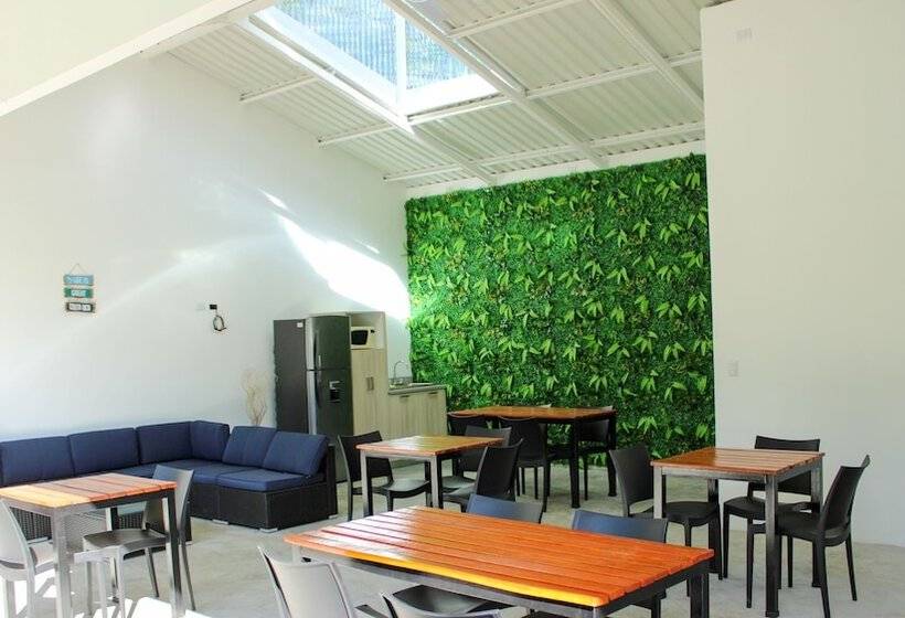 ベッドアンドブレックファースト Tee K Lodge