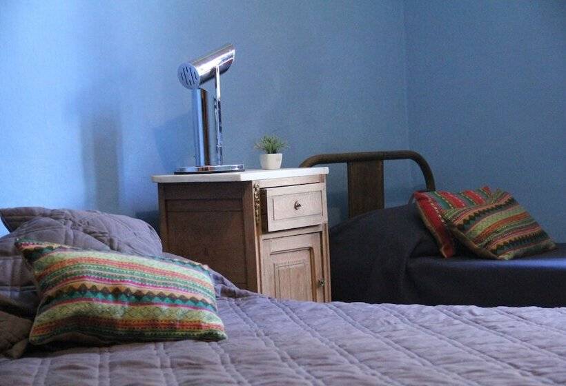 Casa Latina   Hostel