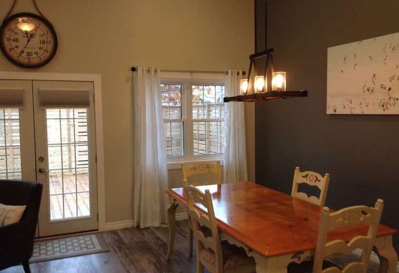 Crystal Beach Cottage