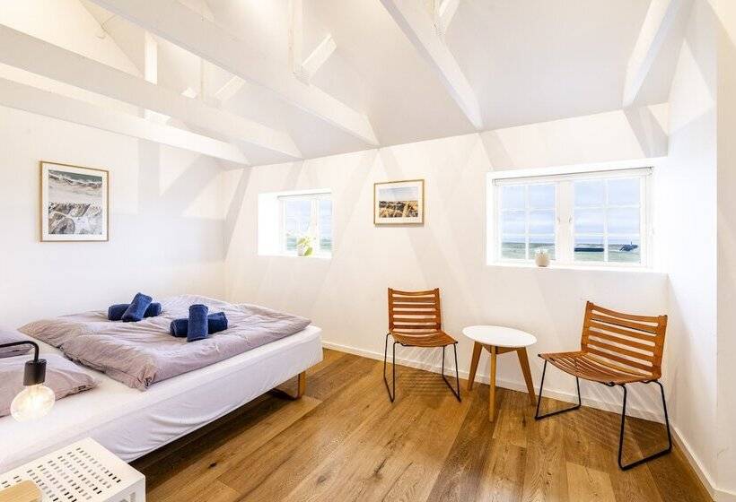 Drivethru Bed & Breakfast Hvide Sande