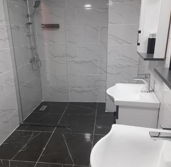 Ephesian Hotel & Guesthouse