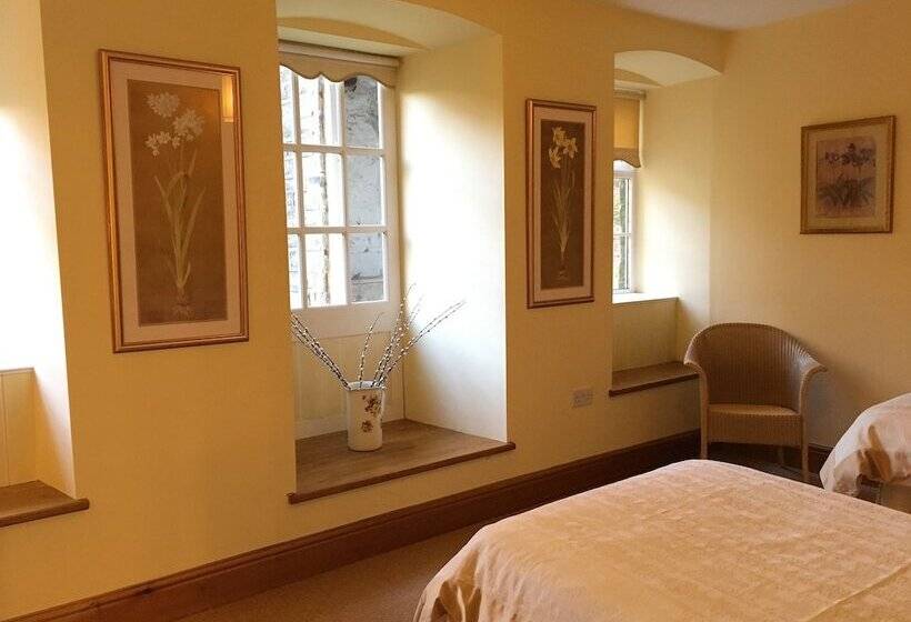 Hewenden Mill Holiday Homes