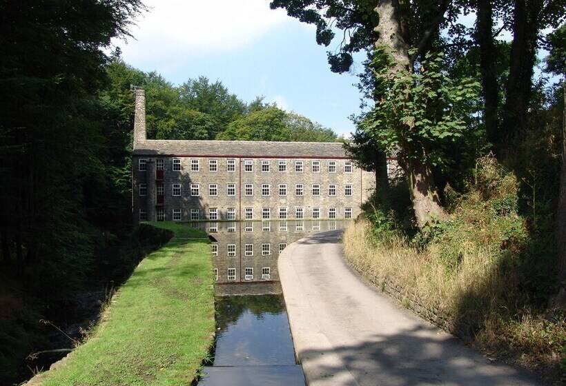 Hewenden Mill Holiday Homes