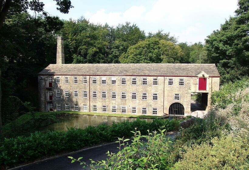 Hewenden Mill Holiday Homes