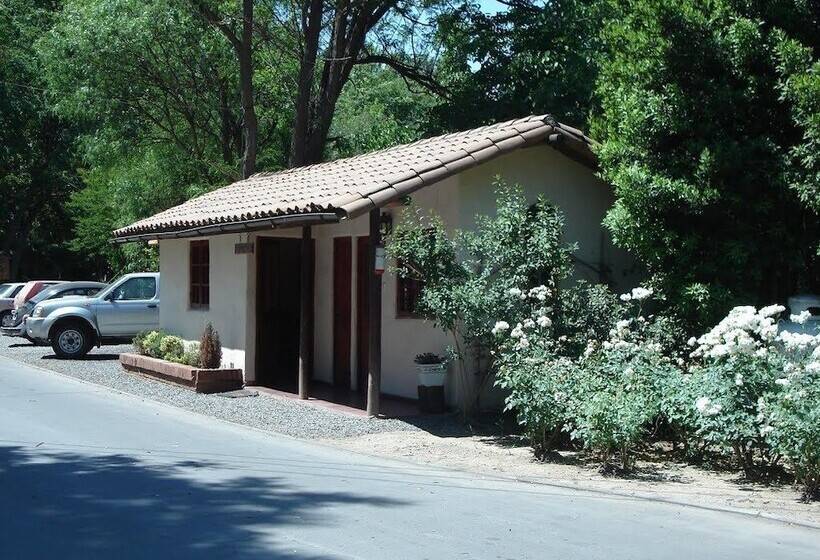 Hostal Cruceral Pirque