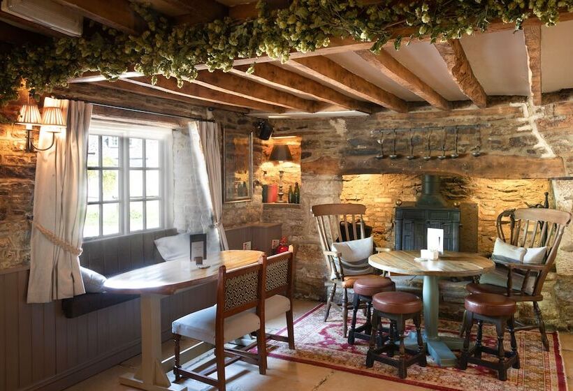 פונדק The Lion Wendlebury