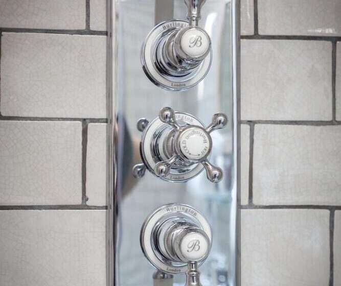 פונדק The Lion Wendlebury