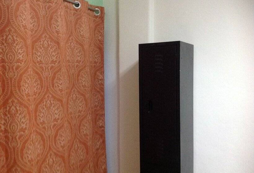 مسافرخانه Vinostal