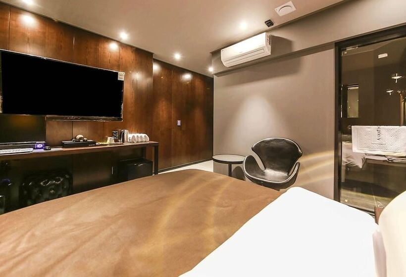 בית מלון כפרי A Vant