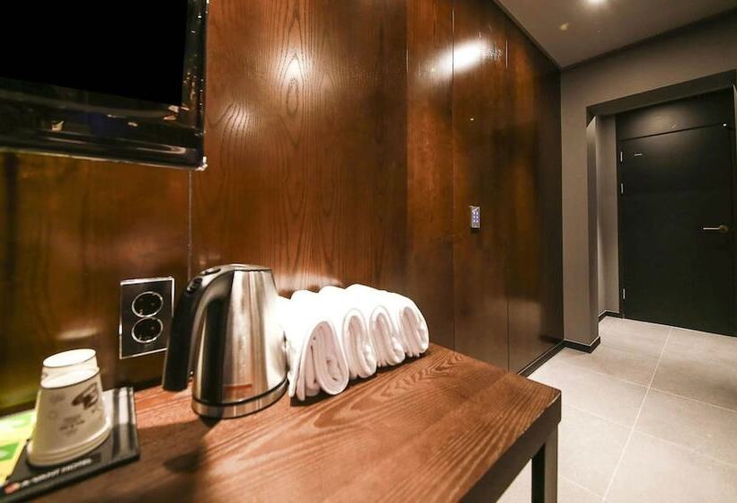 בית מלון כפרי A Vant