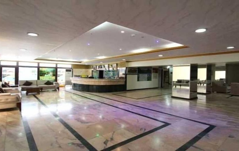 ホテル Al Qubbah Al Thahabiah