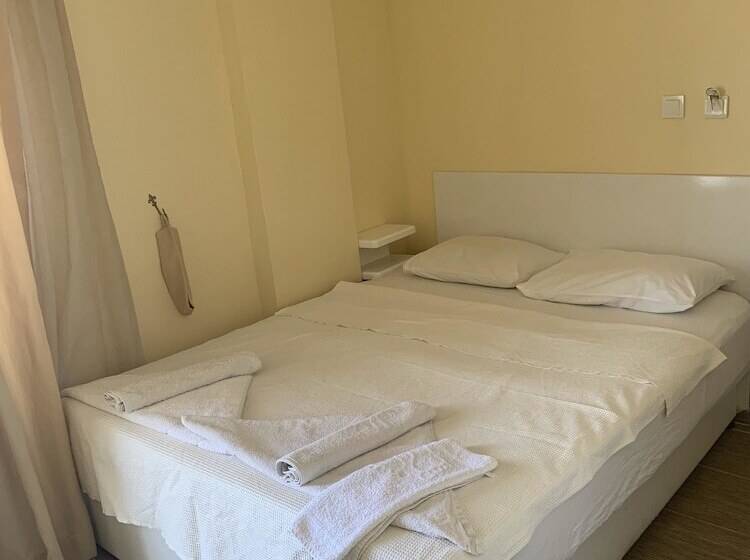 בית מלון כפרי Aladin