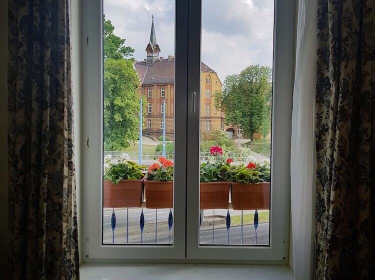 هتل Altberesinchen