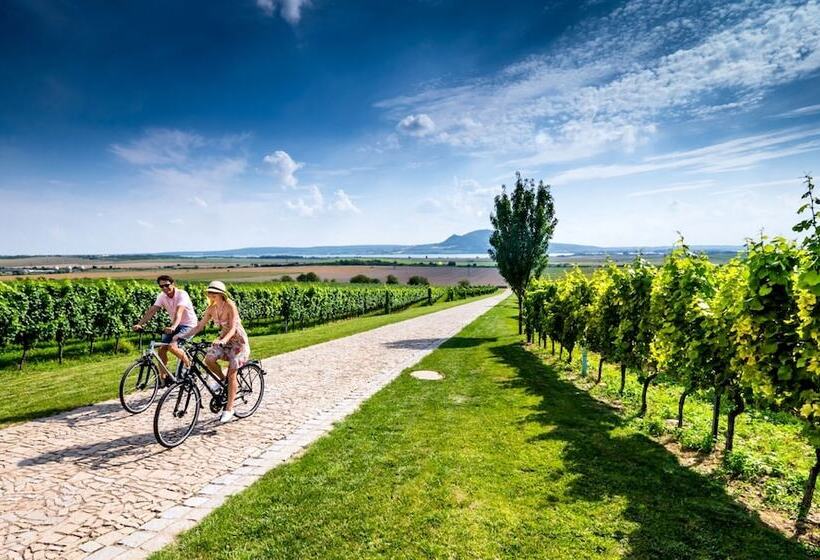 هتل Apartamento Golf Rioja Alta