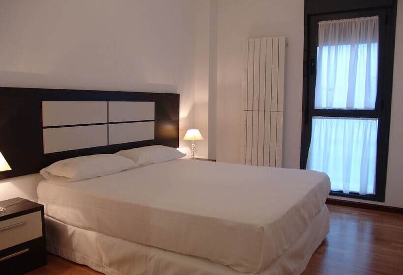 هتل Apartamento Golf Rioja Alta