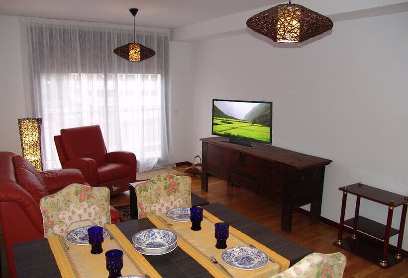 هتل Apartamento Golf Rioja Alta