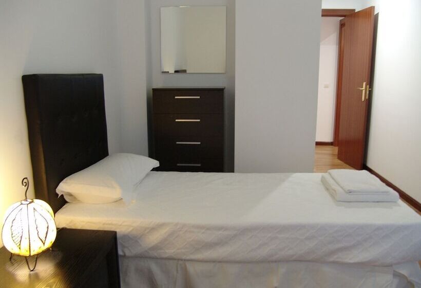 هتل Apartamento Golf Rioja Alta