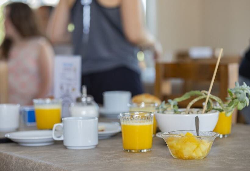 هتل Azalea Luxury Lodge