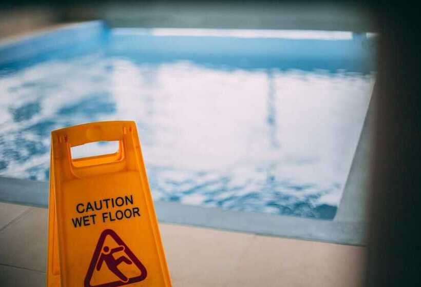 هتل Azalea Luxury Lodge