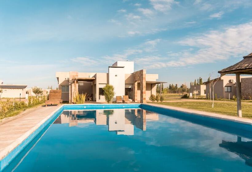 هتل Azalea Luxury Lodge