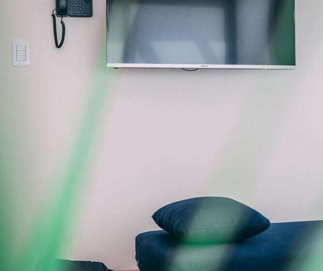 هتل Azalea Luxury Lodge