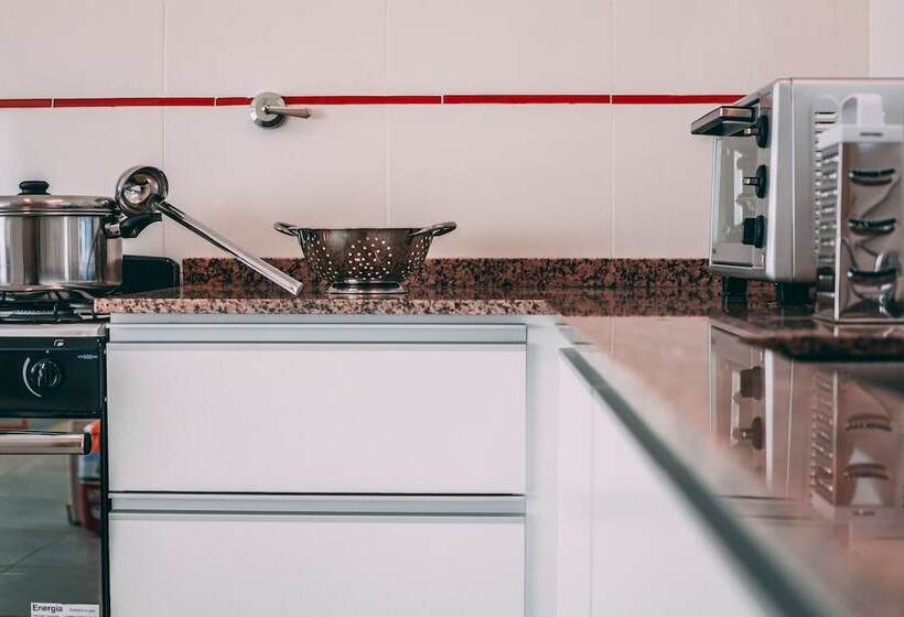 هتل Azalea Luxury Lodge