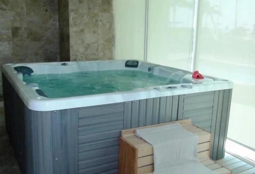 Отель Bay View Grand Marina 2br