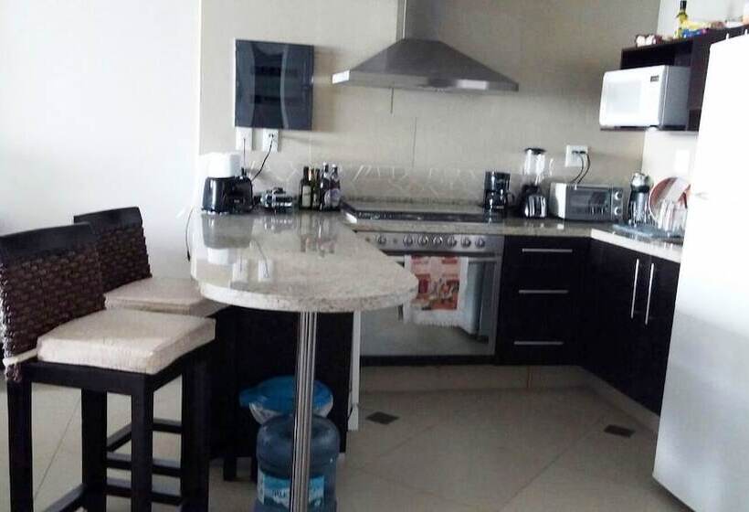 Отель Bay View Grand Marina 3br