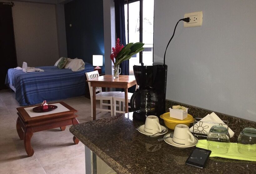 호텔 Bluebay Bugenvil Lake Lodge